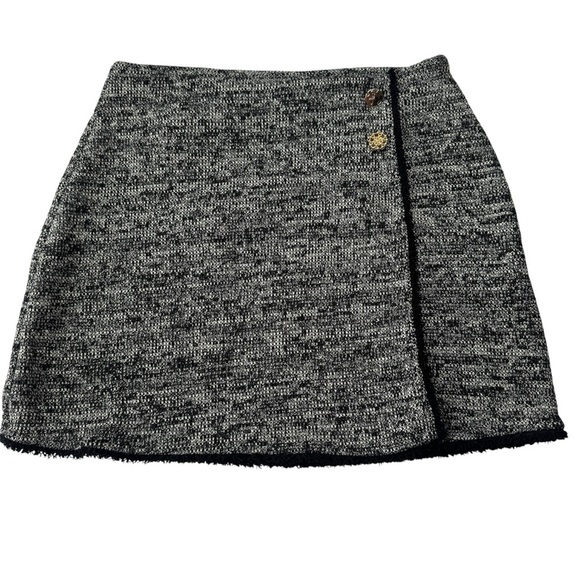 Zara Dresses & Skirts - NWT Zara Black and Gray Tweed Mini Skirt with gold buttons size S